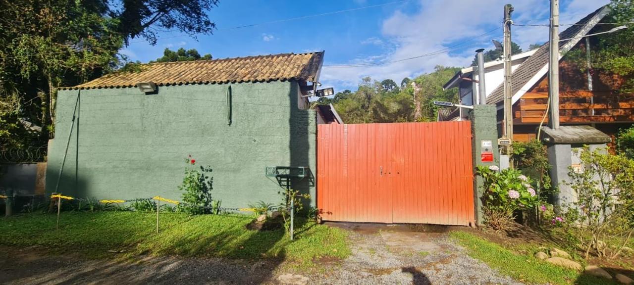 Suíte Syrah - C/ Lareira @suacasa_yourhome Campos do Jordão Exterior foto